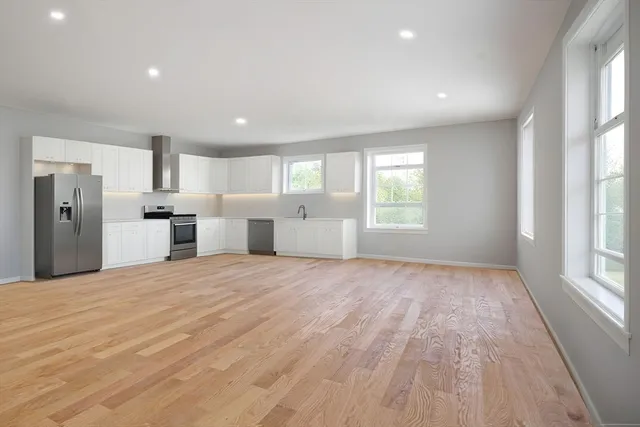 $479,900 | 17 Crosby Street, Unit A, Webster, MA 01570