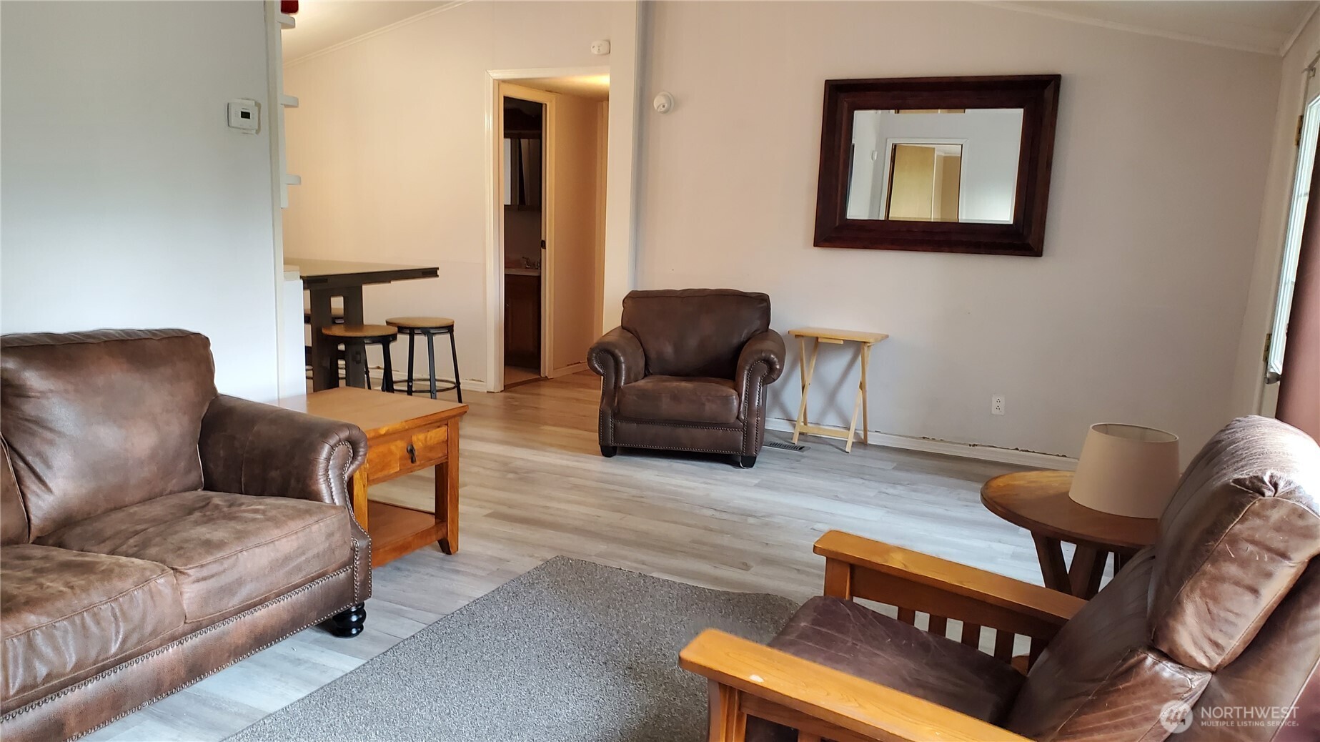 25619 Camp 12 Road Leavenworth, WA 98826 - Photo 4 of 29 a living room with furniture