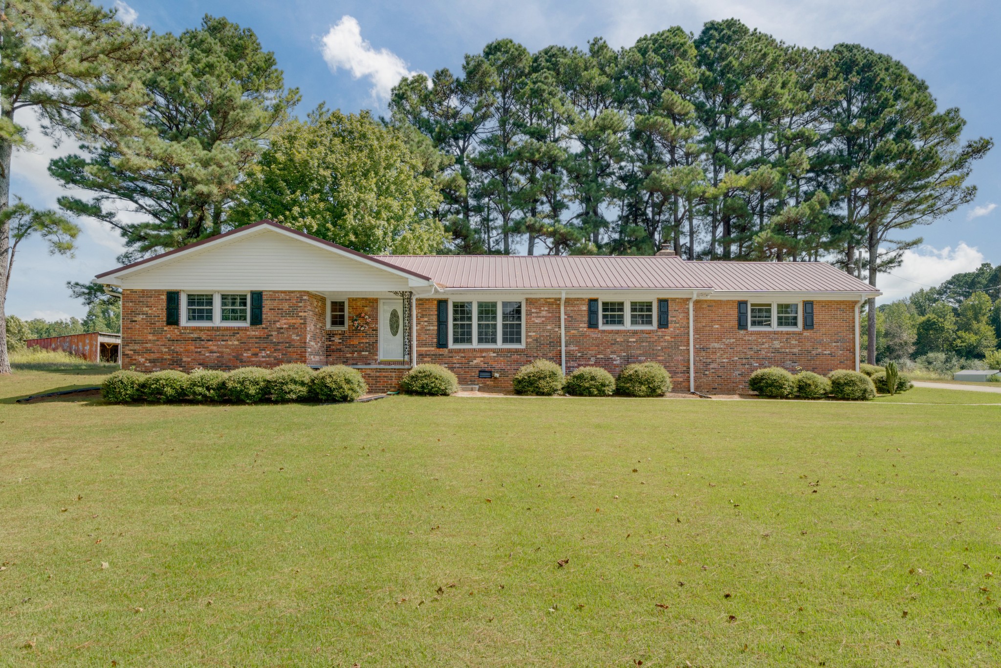 598 Old Huntsville Road Fayetteville, TN 37334 - Photo 1 of 48 Gallery Image 1