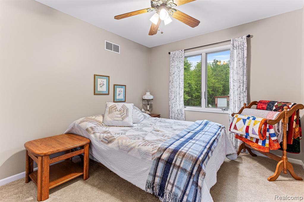 27777 Grix Road New Boston, MI 48164 - Photo 45 of 53 Gallery Image 45