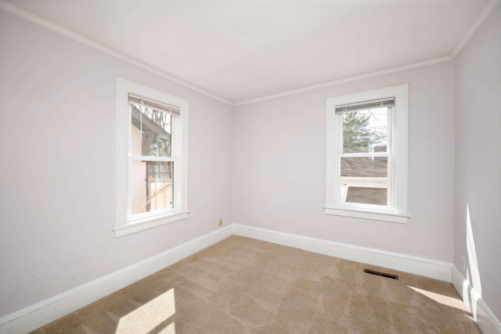 583 Pascal Street North St. Paul, MN 55104 - Photo 13 of 32
