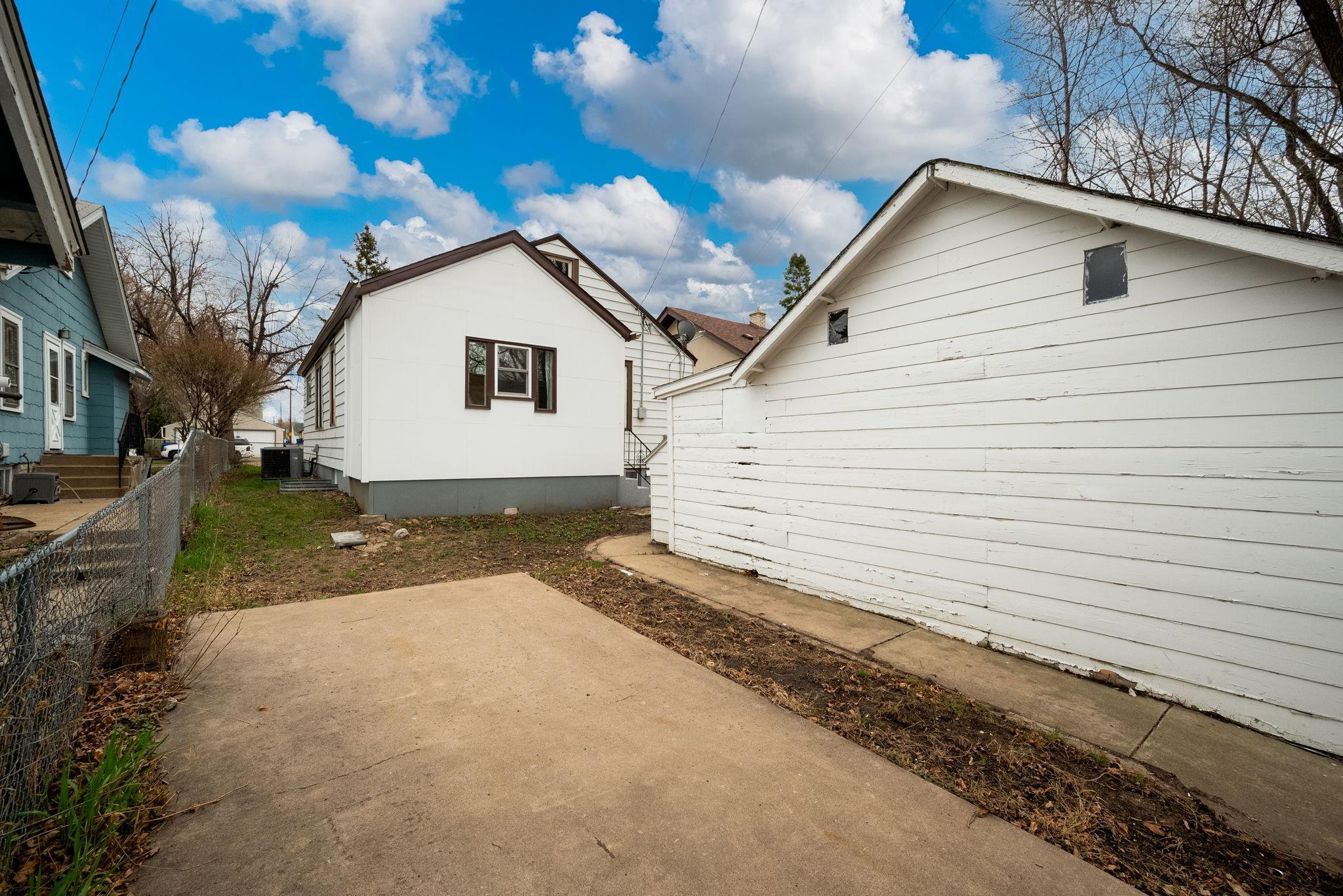 583 Pascal Street North St. Paul, MN 55104 - Photo 25 of 32