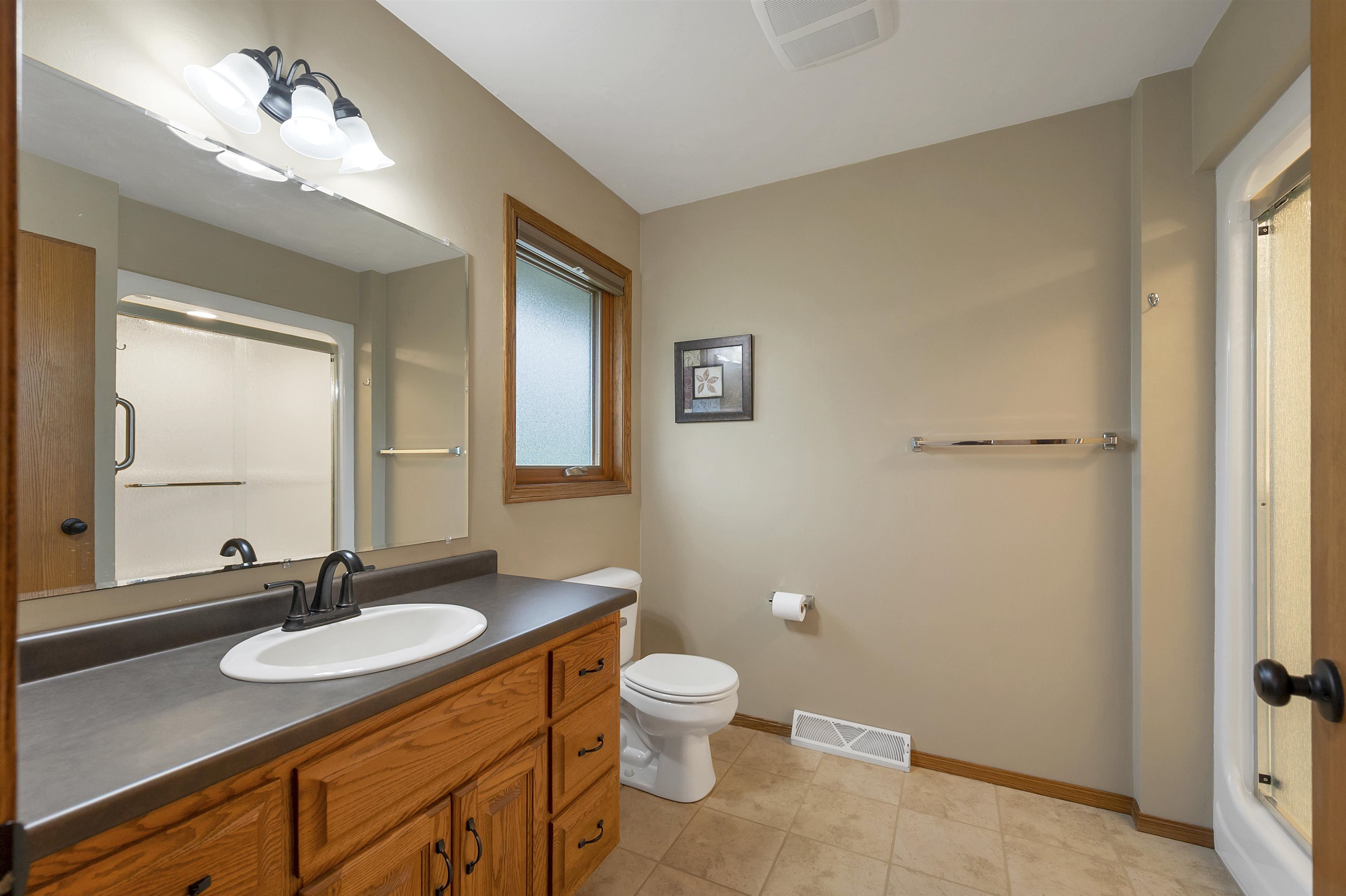 3605 Solitude Road De Pere, WI 54115 - Photo 25 of 58
