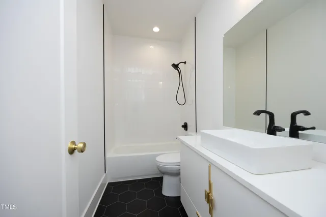 $925,000 | 914 Ardmore Drive, Durham, NC 27713