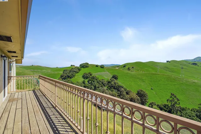 $4,888,888 | 41794 Vargas Road, Fremont, CA 94539