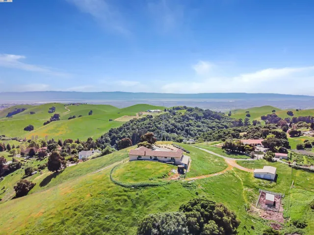 $4,888,888 | 41794 Vargas Road, Fremont, CA 94539