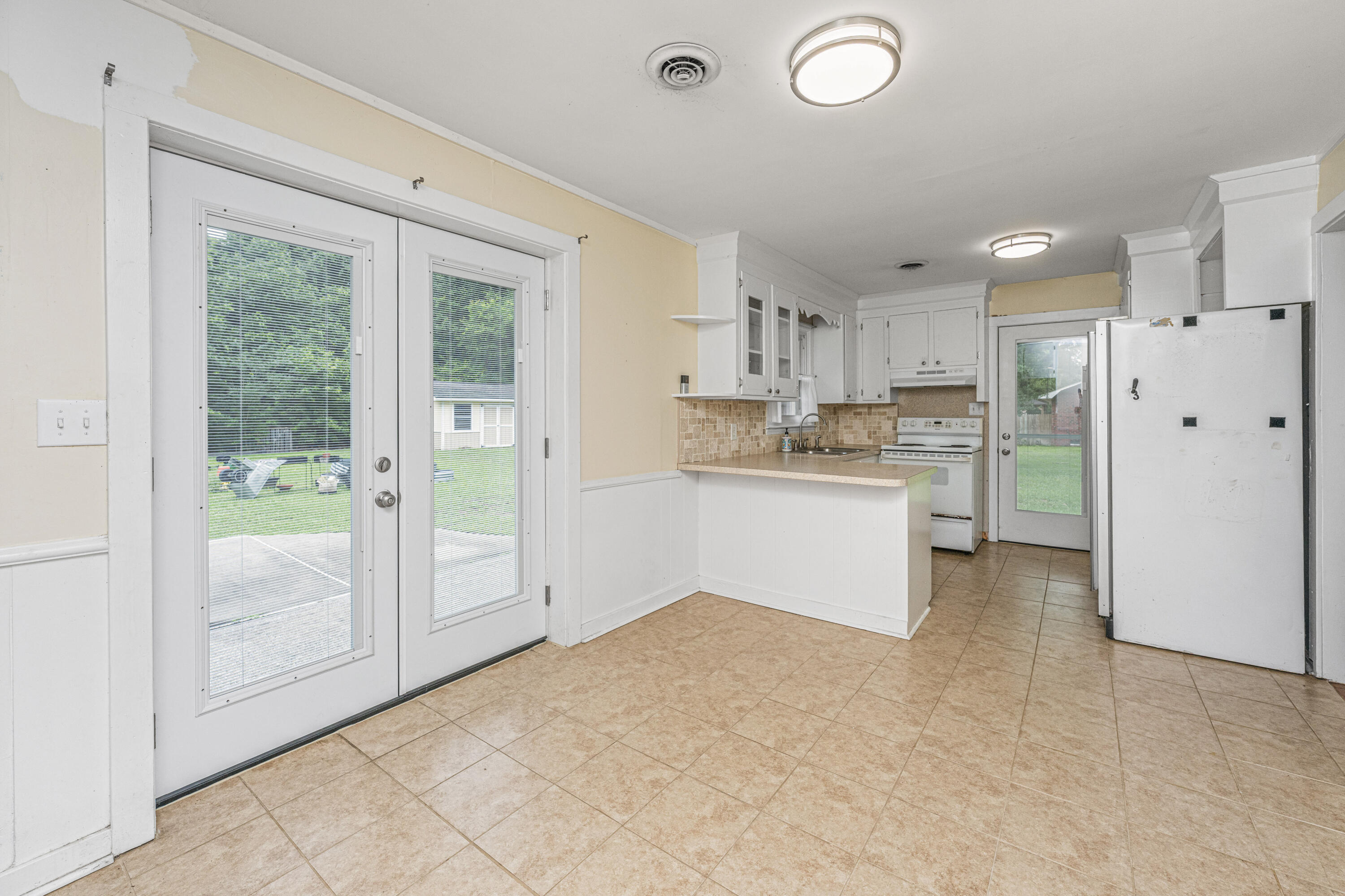 7372 Commodore Road Hollywood, SC 29449 - Photo 9 of 60