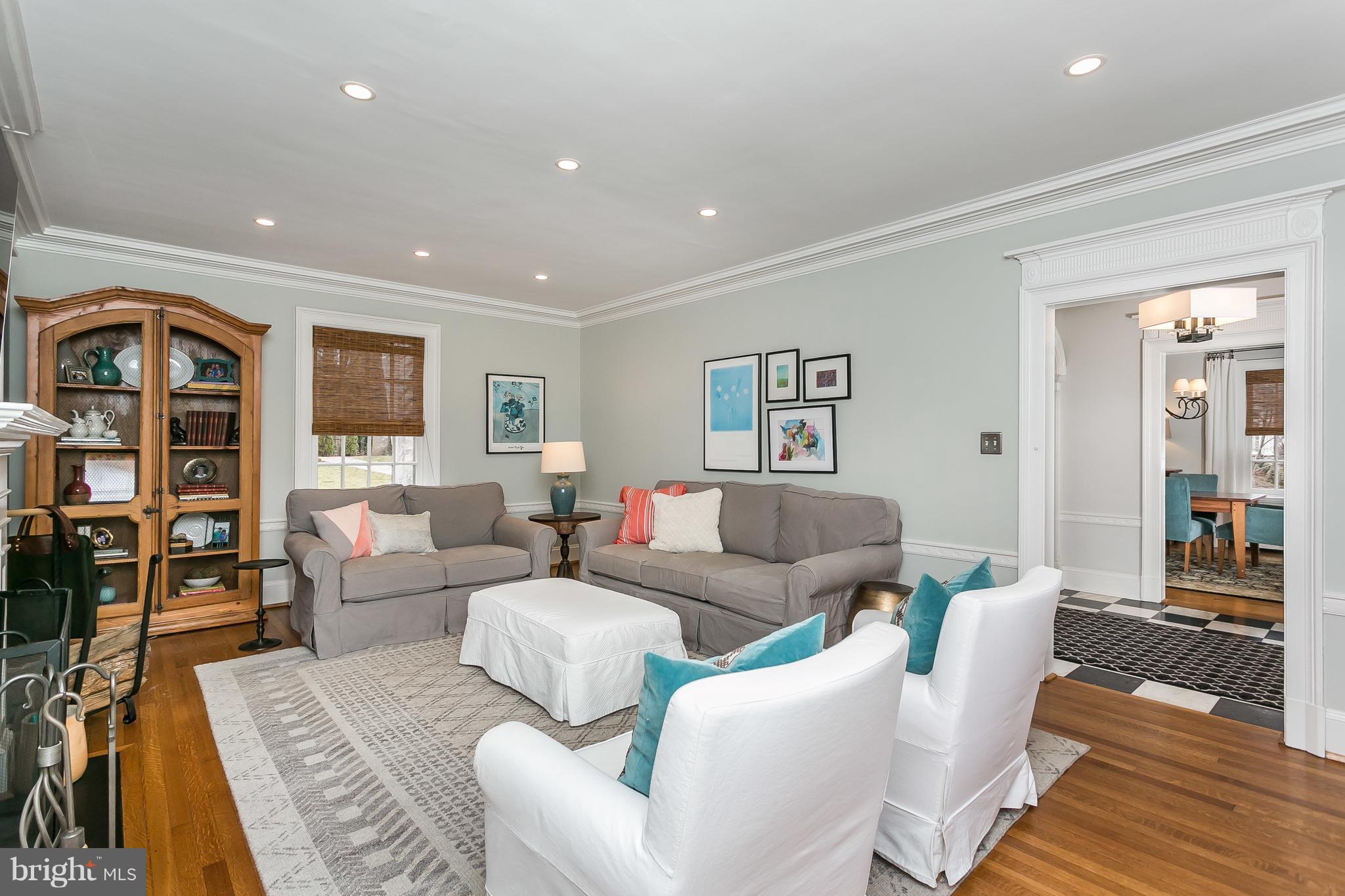 5220 Springlake Way Baltimore, MD 21212 - Photo 5 of 29 a living room with furniture and wooden floor