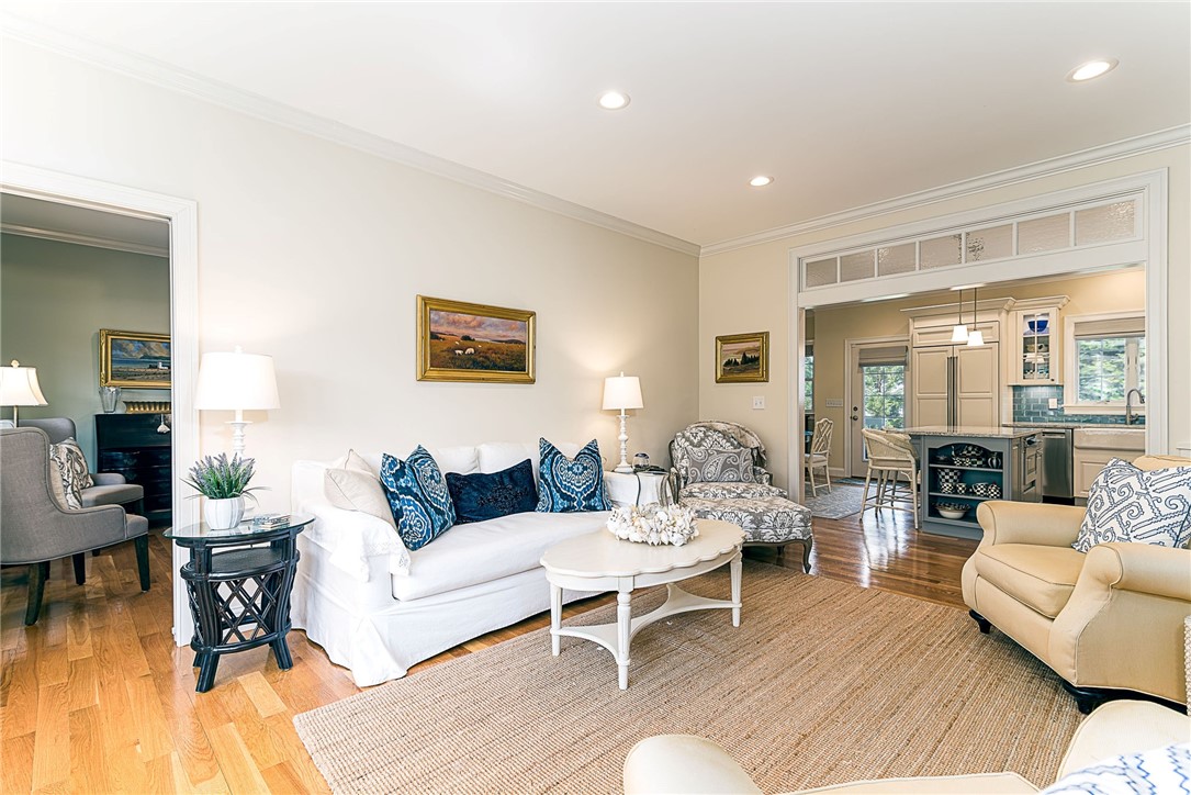13 Howe Street Bristol, RI 02809 - Photo 15 of 48 Gallery Image 15