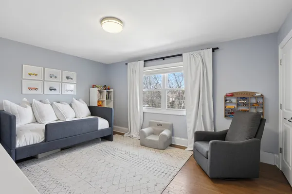 $1,050,000 | 1285 Warwick Court, Deerfield, IL 60015