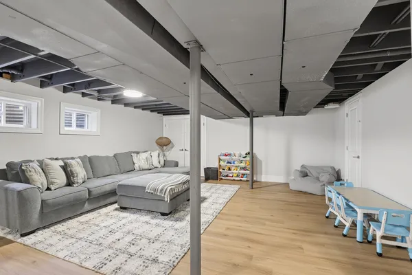 $1,050,000 | 1285 Warwick Court, Deerfield, IL 60015