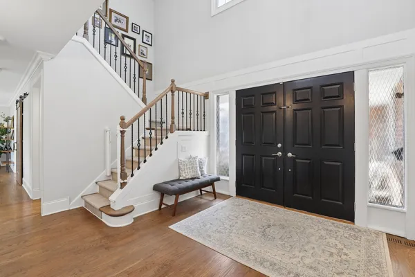 $1,050,000 | 1285 Warwick Court, Deerfield, IL 60015