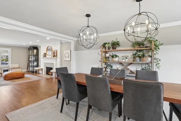 $1,050,000 | 1285 Warwick Court, Deerfield, IL 60015