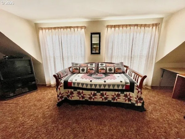 $199,000 | 280 Water Street, Heppner, OR 97836