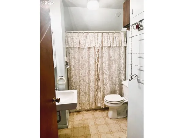$199,000 | 280 Water Street, Heppner, OR 97836