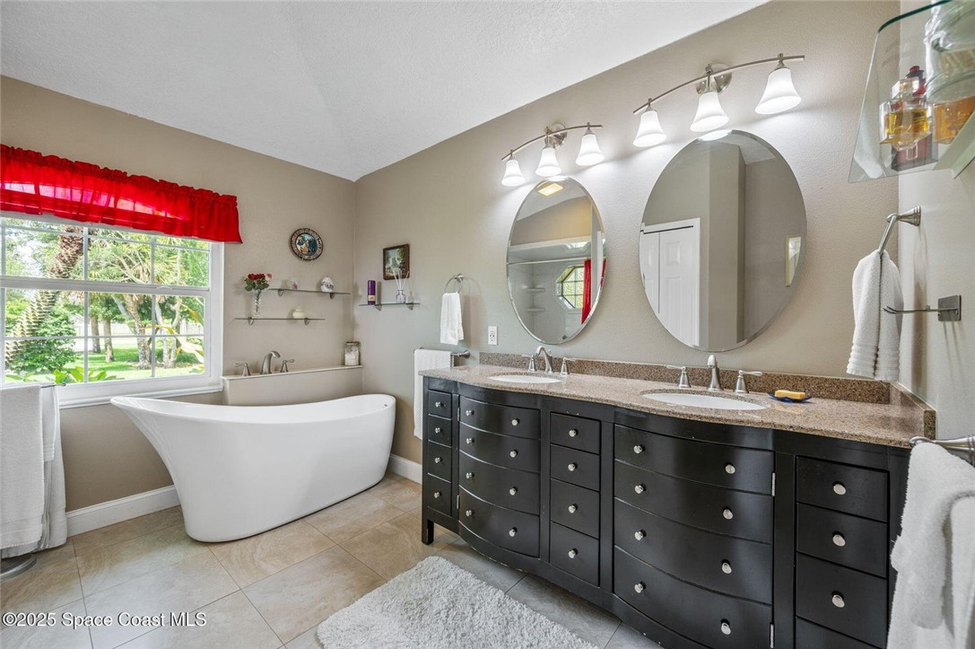 9495 Fleming Grant Road Micco, FL 32976 - Photo 10 of 26 Gallery Image 10