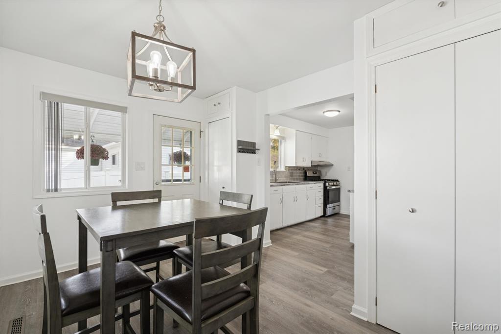 5159 Sashabaw Road Clarkston, MI 48346 - Photo 16 of 37