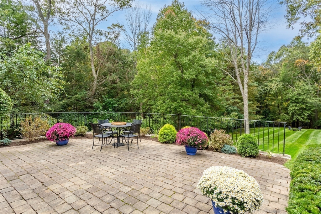 35 Fieldstone Farm Road Sudbury, MA 01776 - Photo 36 of 42