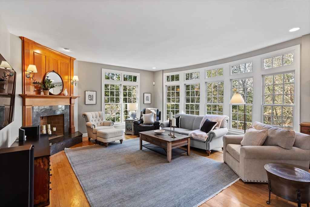 35 Fieldstone Farm Road Sudbury, MA 01776 - Photo 4 of 42