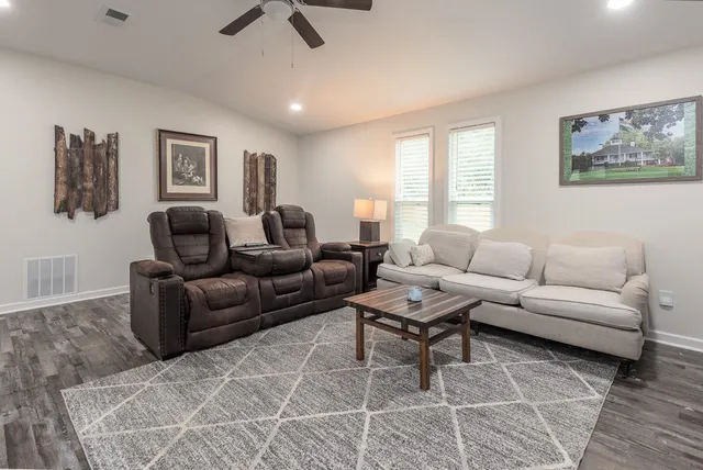 $1,700 | 65 Cleer Avenue, Oakland, TN 38060