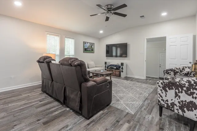 $1,700 | 65 Cleer Avenue, Oakland, TN 38060