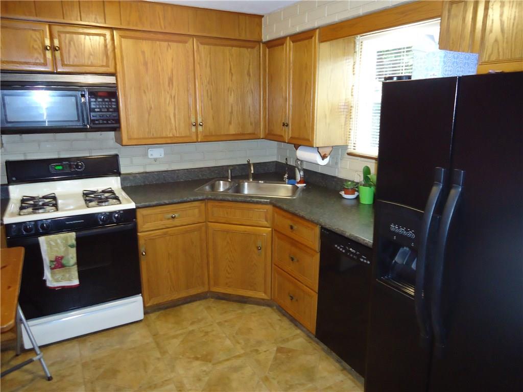 221 Greenfield Road Derry, PA 15627 - Photo 4 of 10 KITCHEN