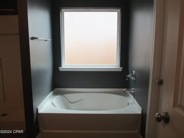 $2,350 | 7329 Port Pl Street, Southport, FL 32409