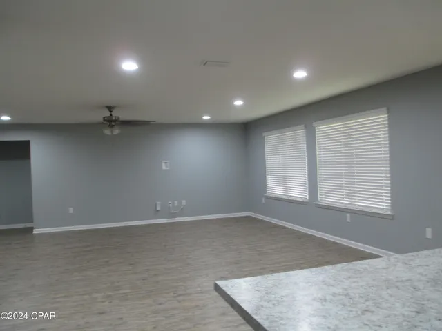 $2,350 | 7329 Port Pl Street, Southport, FL 32409