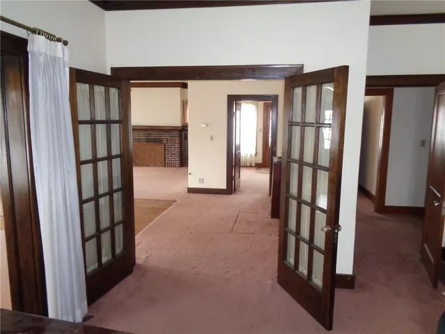 $385,000 | 207 East 4th Street, Braymer, MO 64624