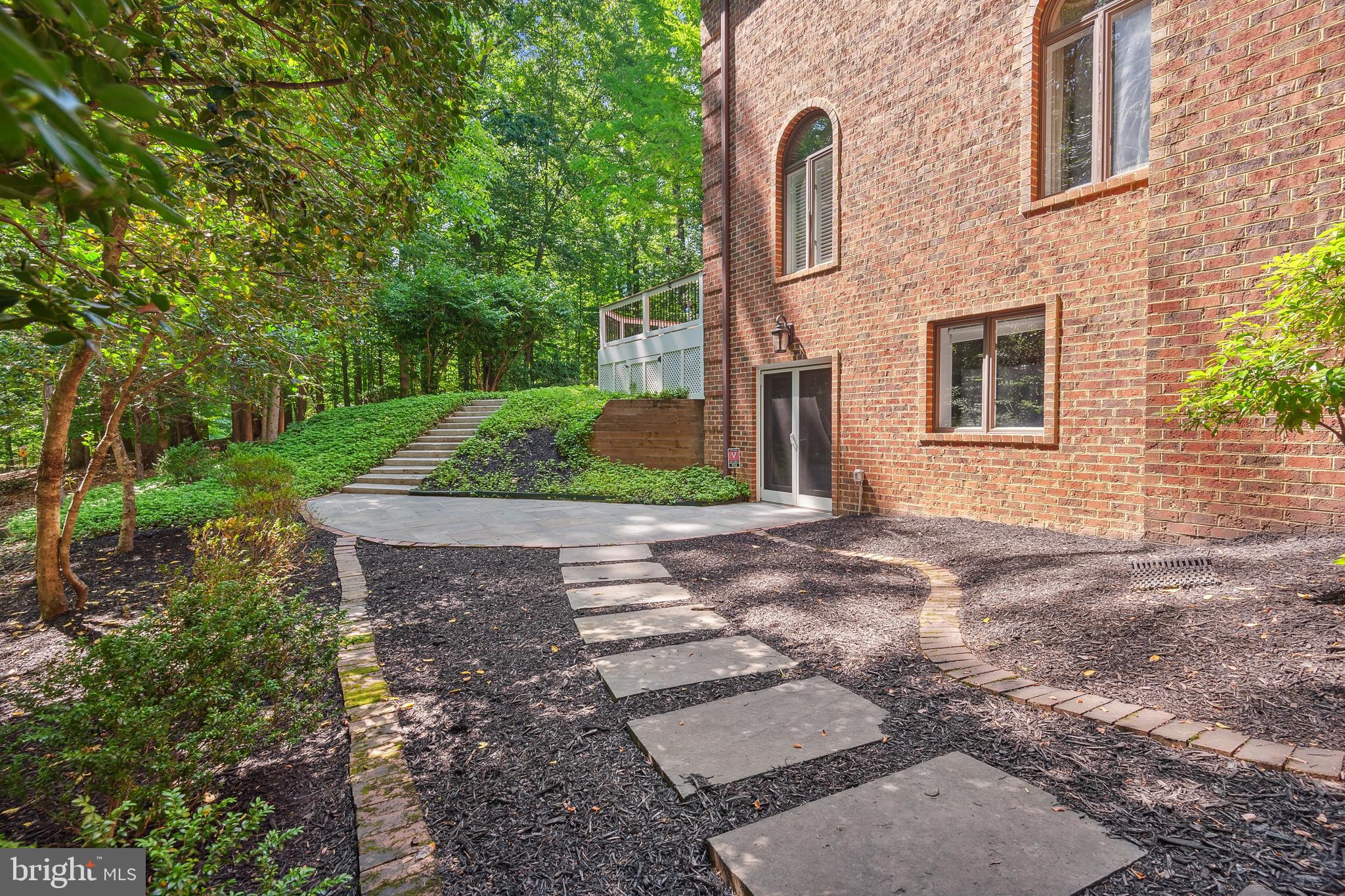 252 Springvale Road Great Falls, VA 22066 - Photo 2 of 80