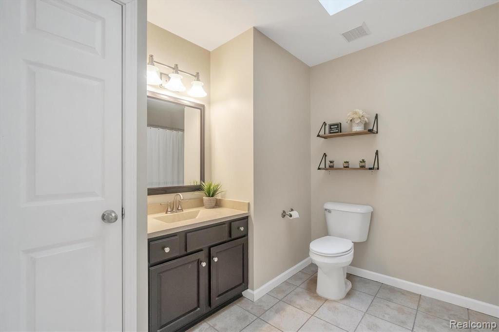 7264 Lobdell Road Linden, MI 48451 - Photo 21 of 41
