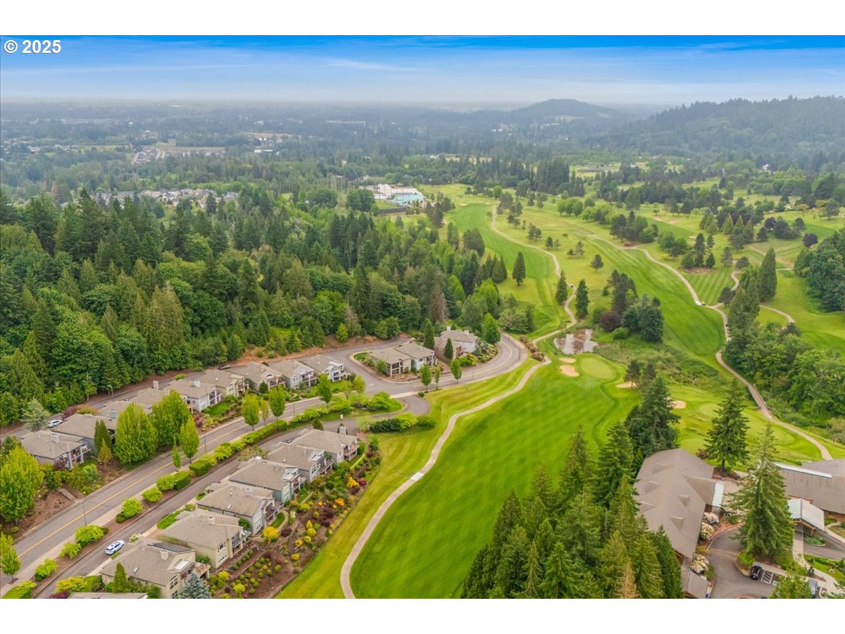 692 Southeast 38th Drive Gresham, OR 97080 - Photo 31 of 36