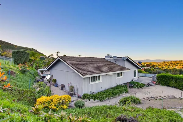 $1,125,000 | 5012 Sleeping Indian Road, Fallbrook, CA 92028