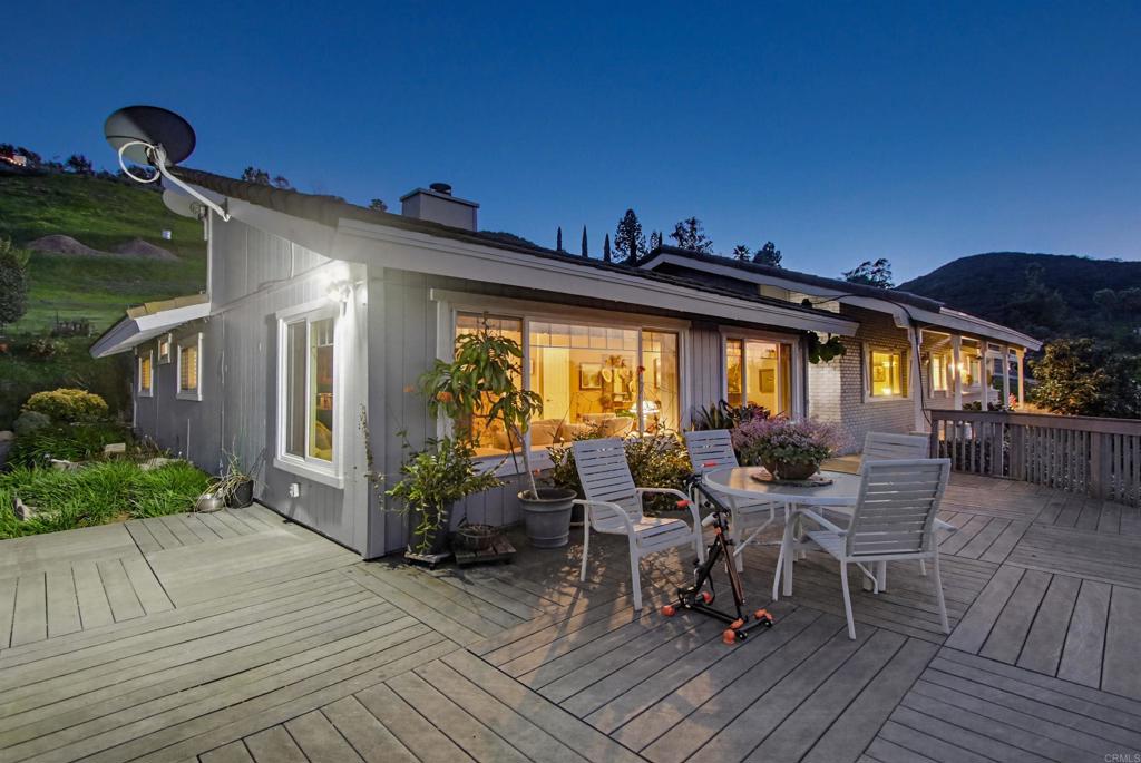 5012 Sleeping Indian Road Fallbrook, CA 92028 - Photo 6 of 75