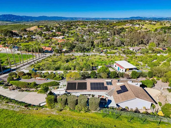 $1,125,000 | 5012 Sleeping Indian Road, Fallbrook, CA 92028