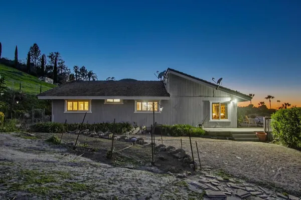 $1,125,000 | 5012 Sleeping Indian Road, Fallbrook, CA 92028