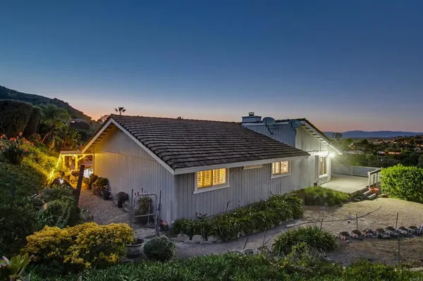 $1,125,000 | 5012 Sleeping Indian Road, Fallbrook, CA 92028