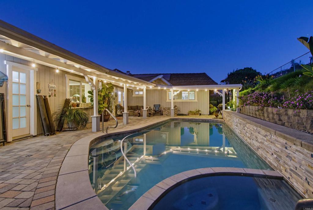 5012 Sleeping Indian Road Fallbrook, CA 92028 - Photo 8 of 75