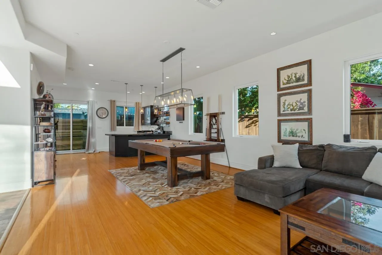 733 Stratford Drive Encinitas, CA 92024 - Photo 35 of 46 a living room with furniture and kitchen view