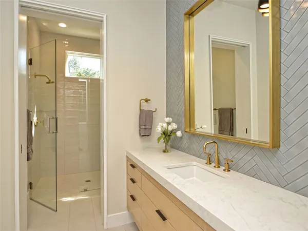 $19,500 | 304 Westwood Terrace, Austin, TX 78746