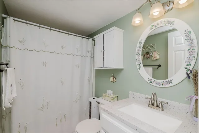 $250,000 | 494 Putnam Pike, Unit B5, Smithfield, RI 02828