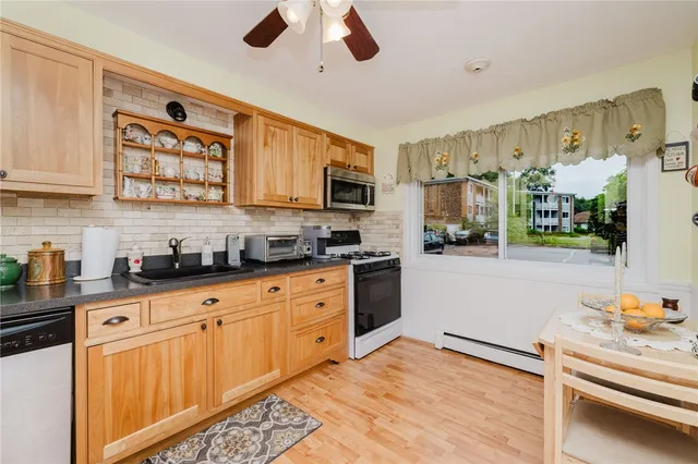 $250,000 | 494 Putnam Pike, Unit B5, Smithfield, RI 02828