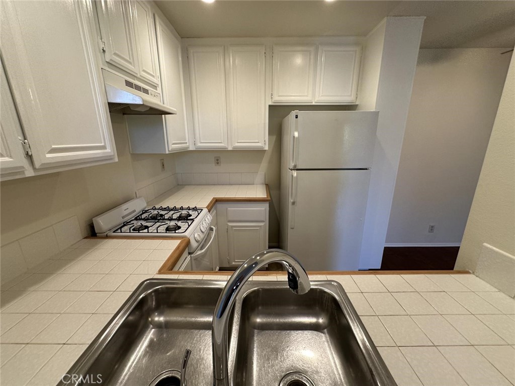 41 Rosa Rancho Santa Margarita, CA 92688 - Photo 4 of 11