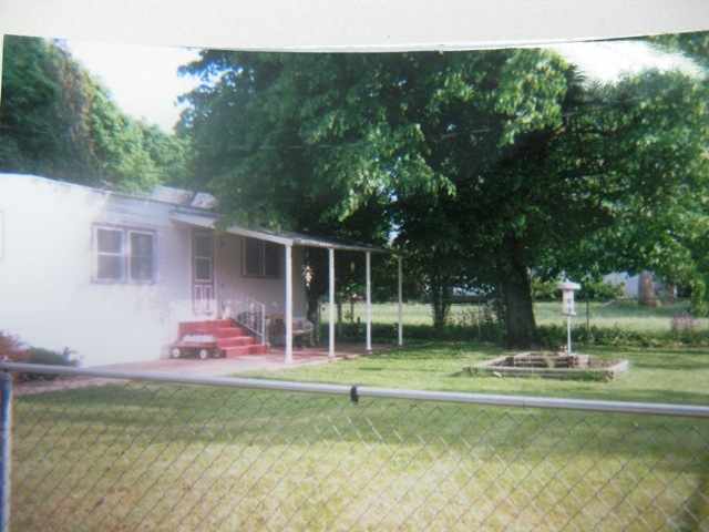 118 South Locust Street Williamsfield, IL 61489 - Photo 8 of 10