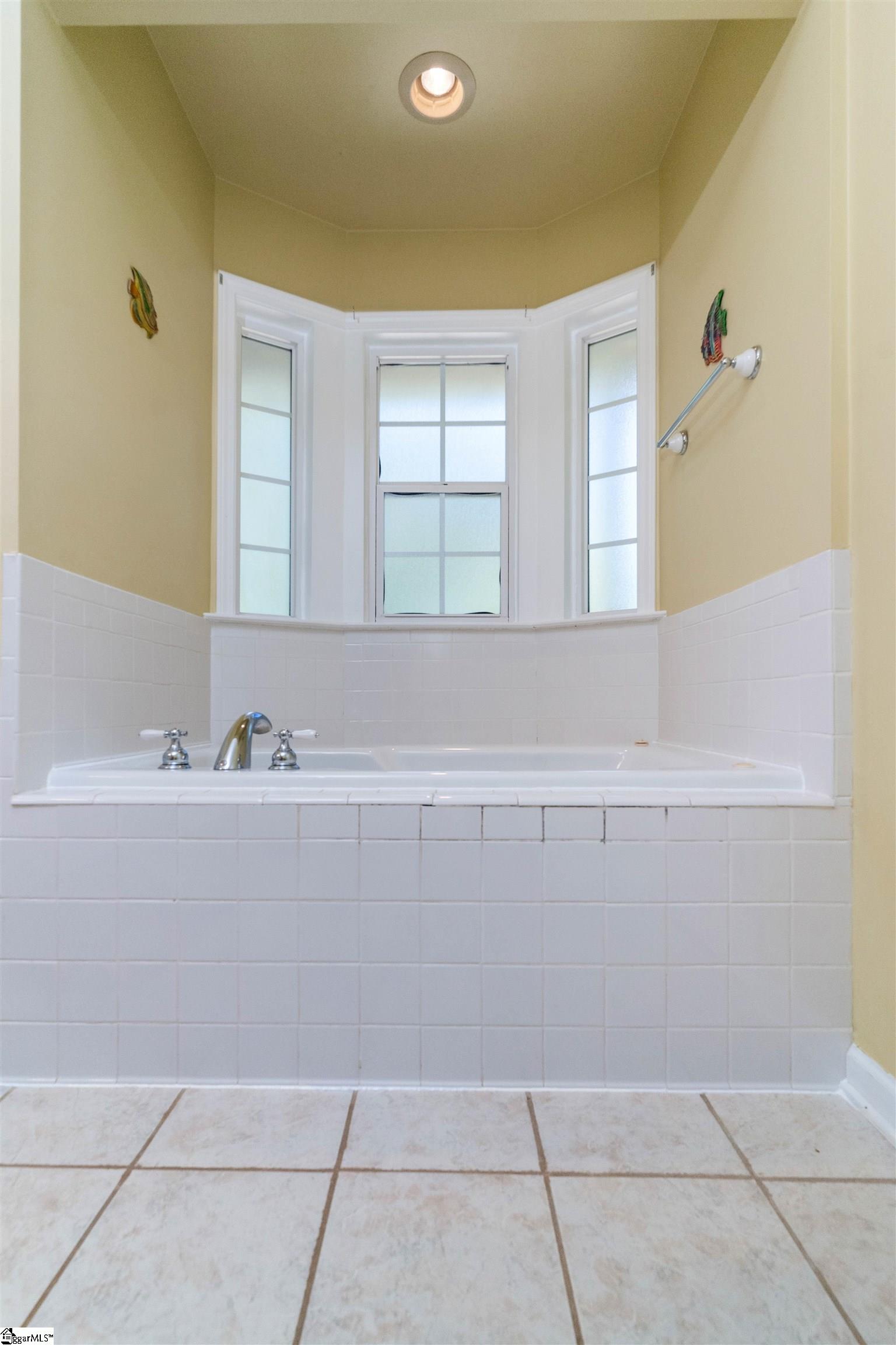 197 Hickory Road Williamston, SC 29697 - Photo 23 of 35 Gallery Image 23