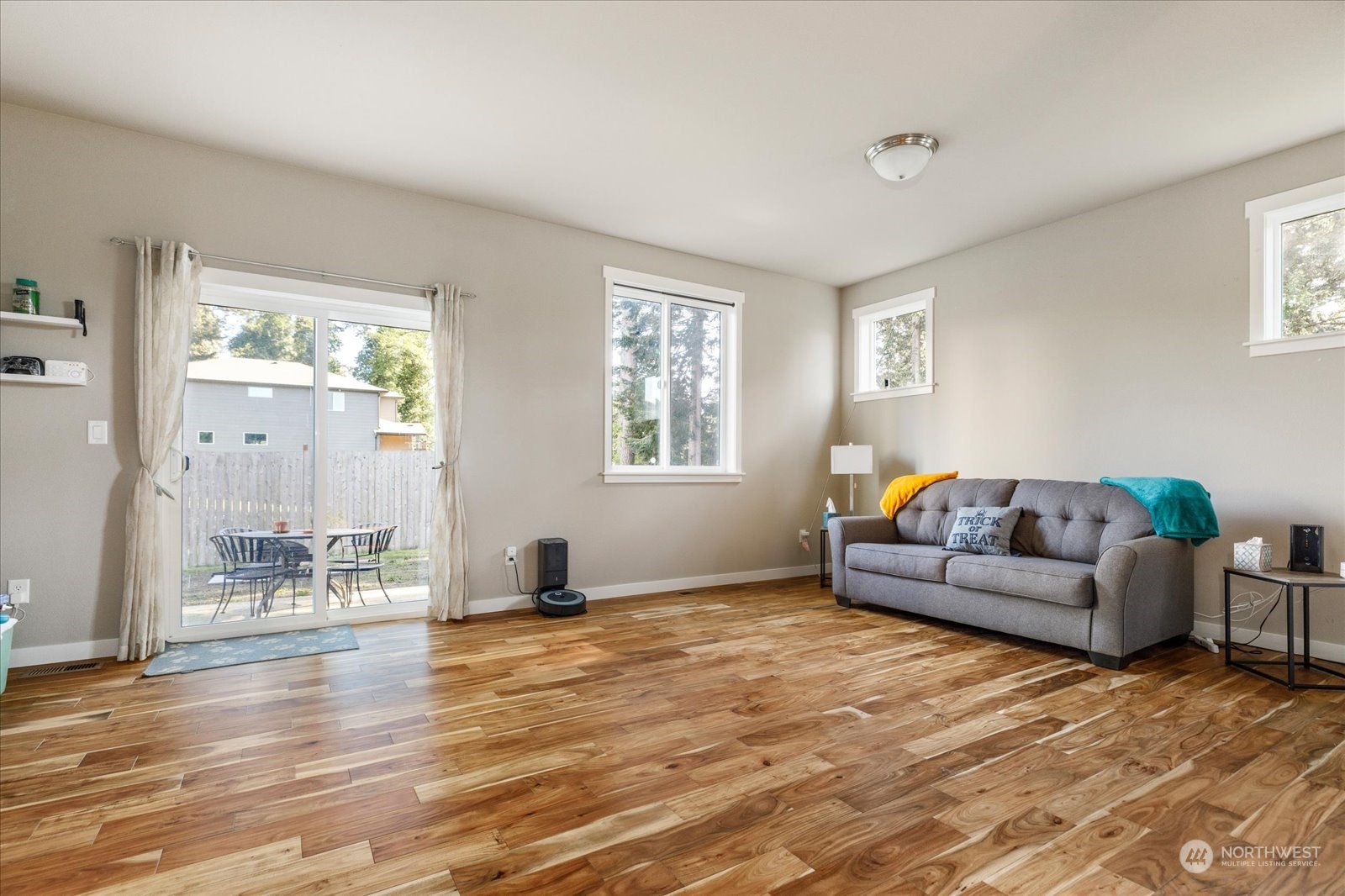 14865 Deception Road Anacortes, WA 98221 - Photo 10 of 37 Gallery Image 10
