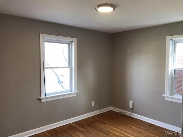 $169,900 | 4 Duchesne Drive, Florissant, MO 63031