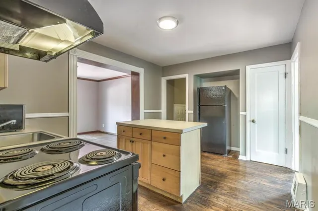 $169,900 | 4 Duchesne Drive, Florissant, MO 63031