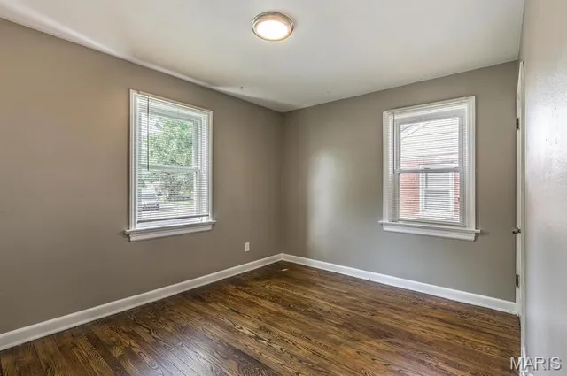 $169,900 | 4 Duchesne Drive, Florissant, MO 63031