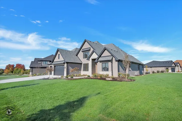 $1,049,000 | 23155 5 Oaks Drive, Frankfort, IL 60423
